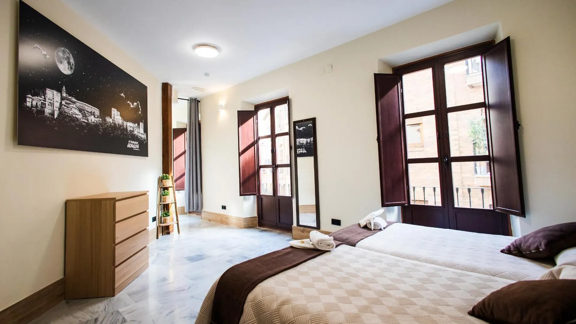 Apartamentos Reyes Catolicos Granada Apartment